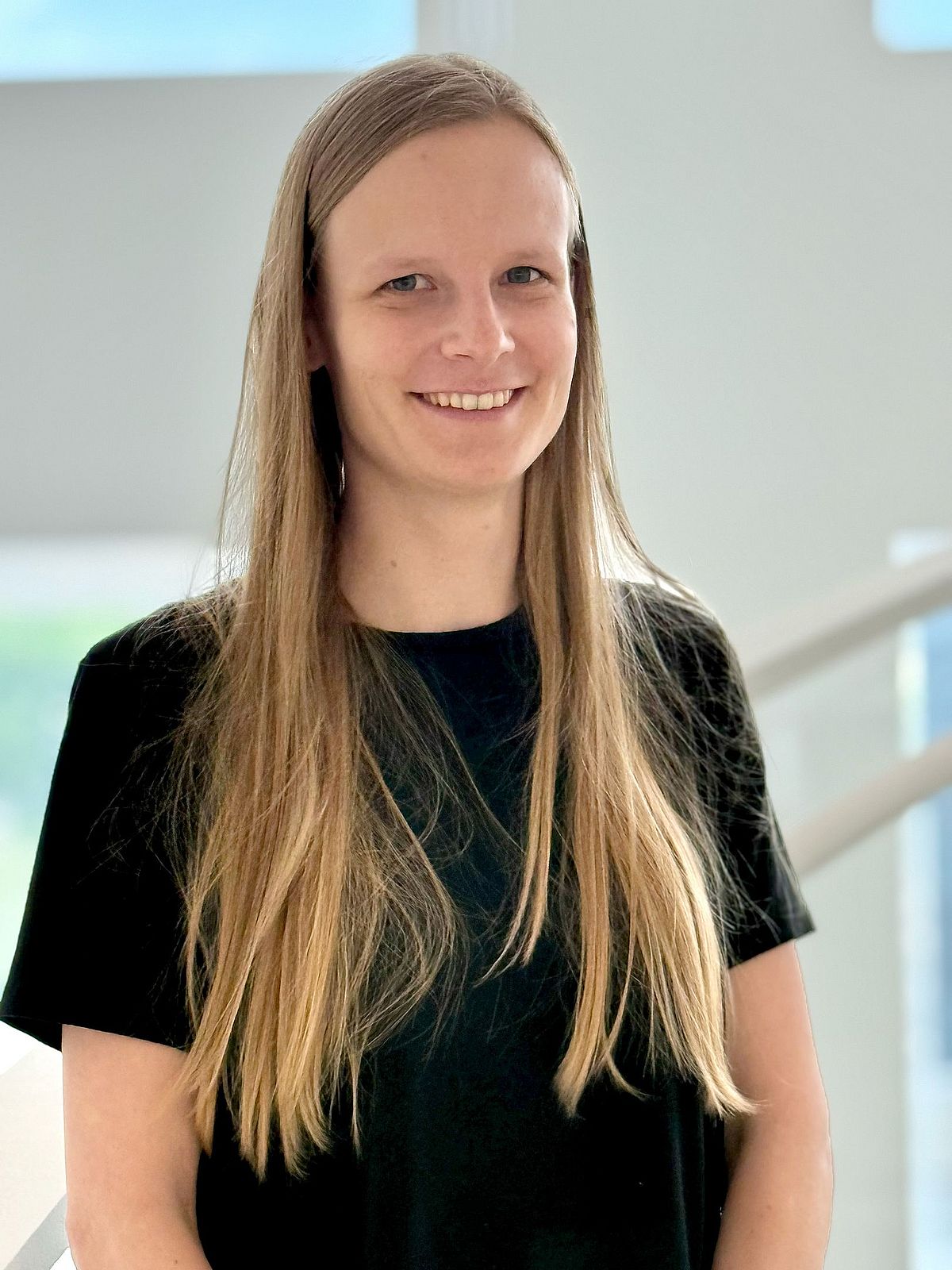 Anna Leder receives J.C.W. Shepherd PhD Student Prize | Swiss ...