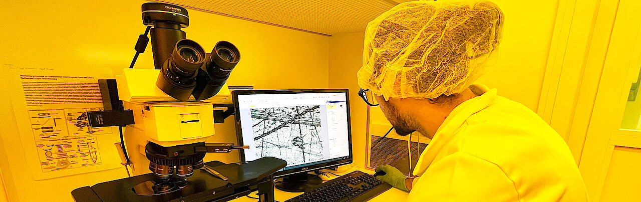 Im Nano Fabrication Lab können Materialien und Geräte im Mikro- und Nanomassstab strukturiert werden.