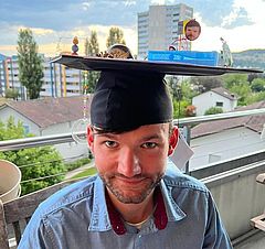 T. Mortelmans mit Doktorhut